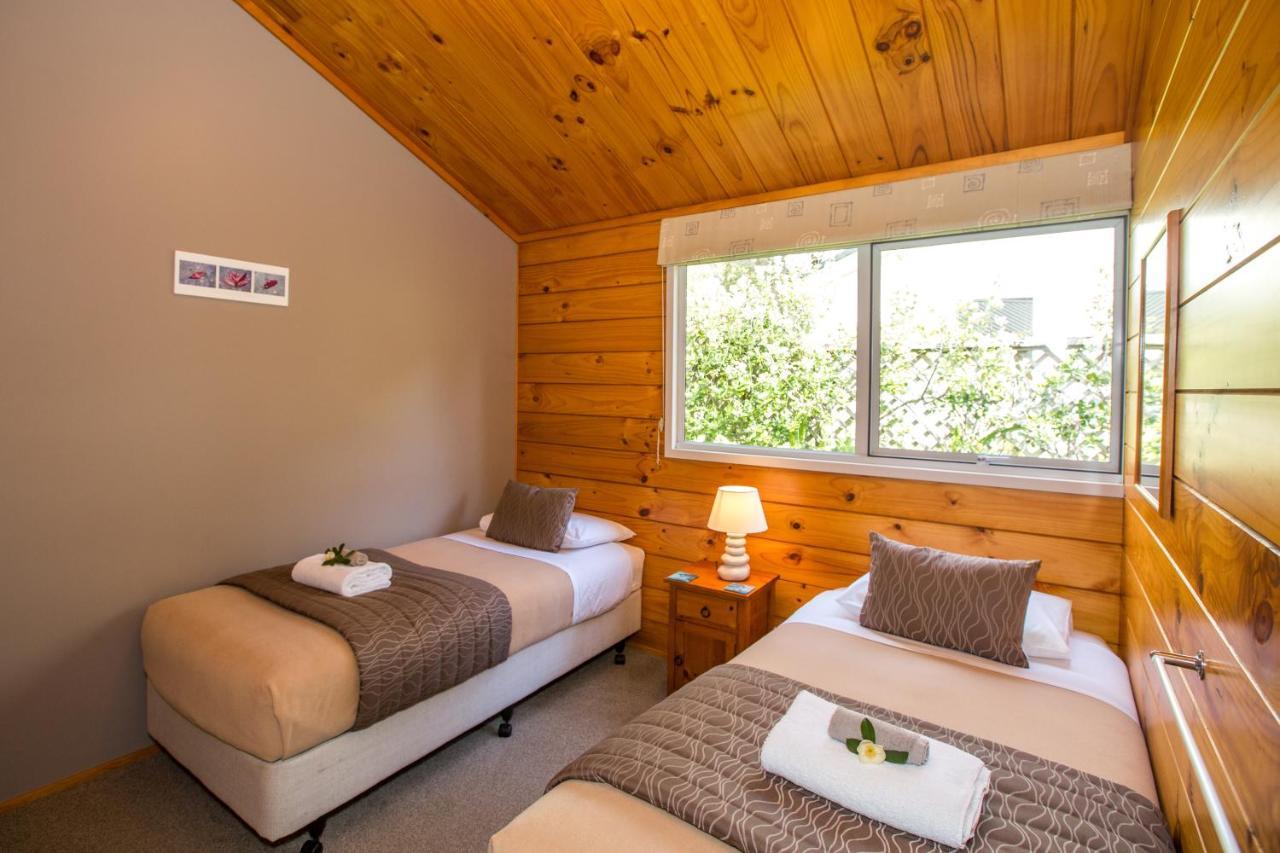 Tatahi Lodge Beach Resort Hahei Dış mekan fotoğraf